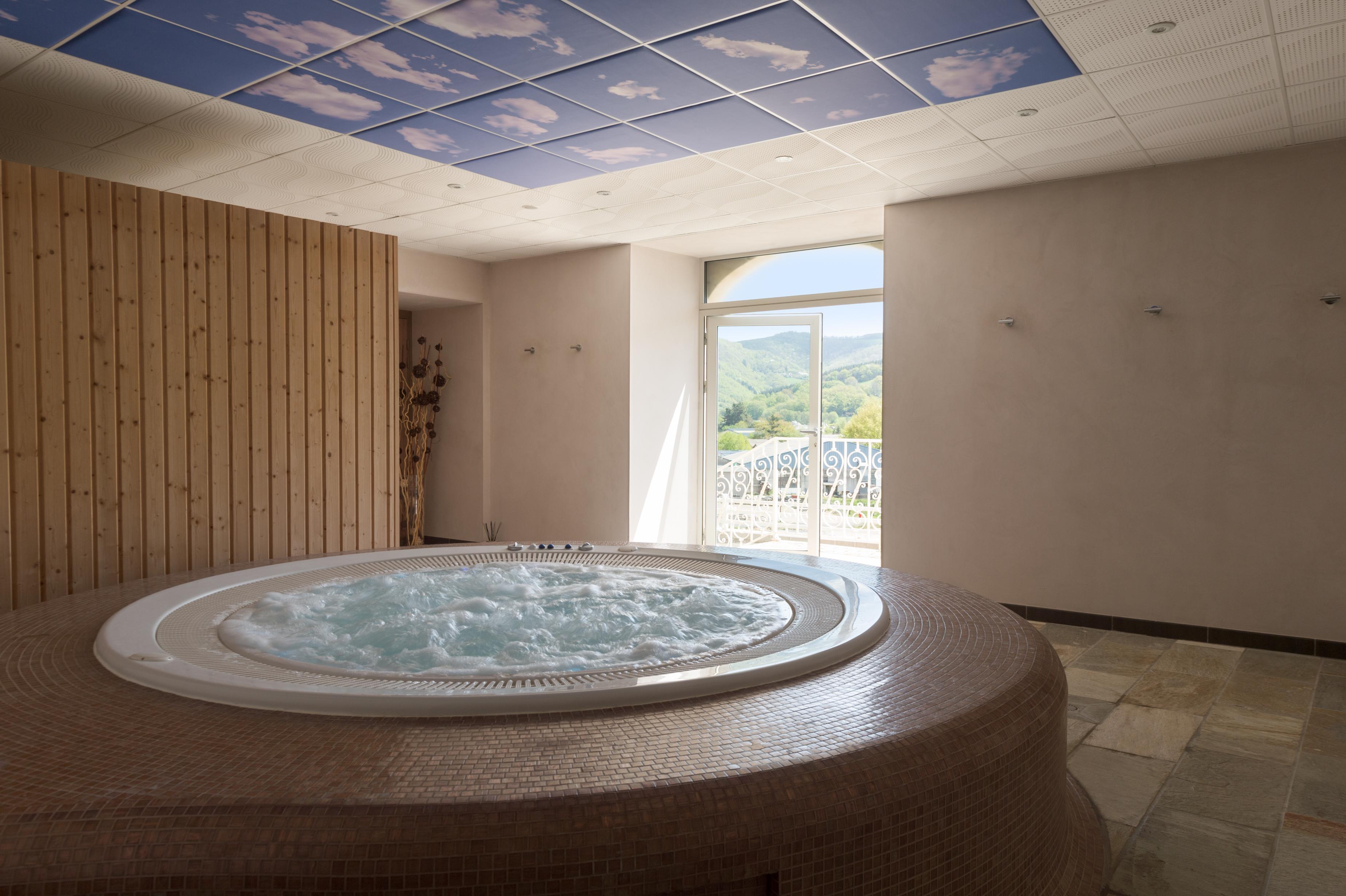 Chateau De La Falque, The Originals Relais แซงต์-เชอนีส-ดอลต์ ภายนอก รูปภาพ